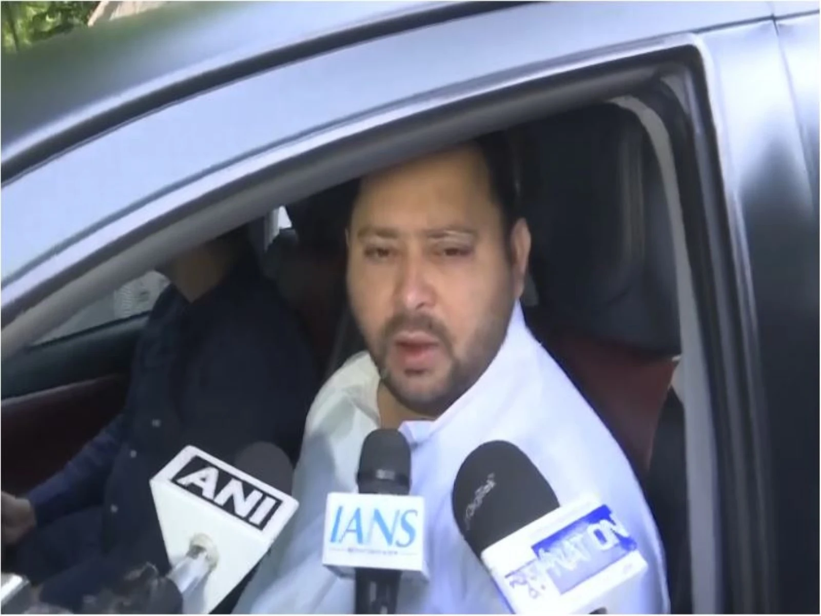 तेजस्वी का बड़ा आरोप: 'भाजपा का कठपुतली है चुनाव आयोग, लोकतंत्र पर हमला'