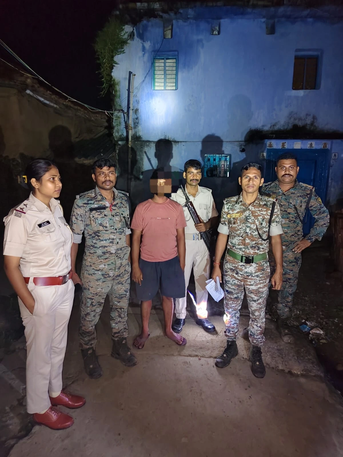औरंगाबाद में पुलिस का महाअभियान: 27 गिरफ्तार, शराब और बाइक बरामद