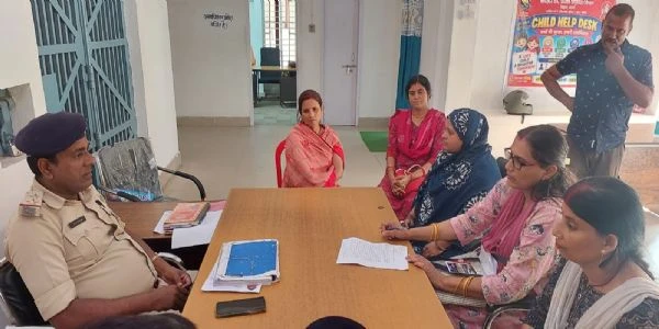 अररिया स्कूल शिक्षिका घटना: कक्षा में घुसकर महिला से बदसलूकी