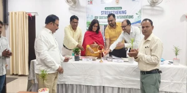 अररिया: ओडीएफ स्थिरता और बाढ़ से निपटने के लिए नई स्वच्छता तकनीक