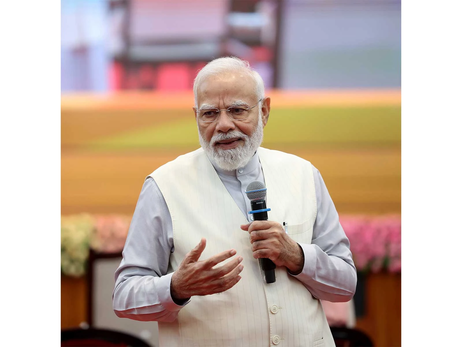 कांग्रेस पर 'दिमागी नक्सलियों' का कब्जा, देश की छवि बिगाड़ रही है पार्टी: पीएम मोदी