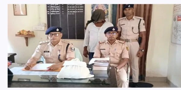 नालंदा: बर्तन के गोदाम में छिपा रखा था गांजा, तस्कर गिरफ्तार