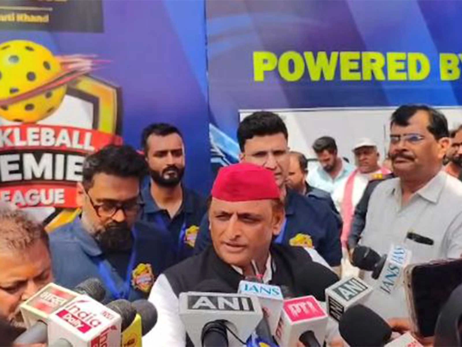 2027 का चुनावी रण: अखिलेश यादव ने किया सपा-कांग्रेस गठबंधन का ऐलान!