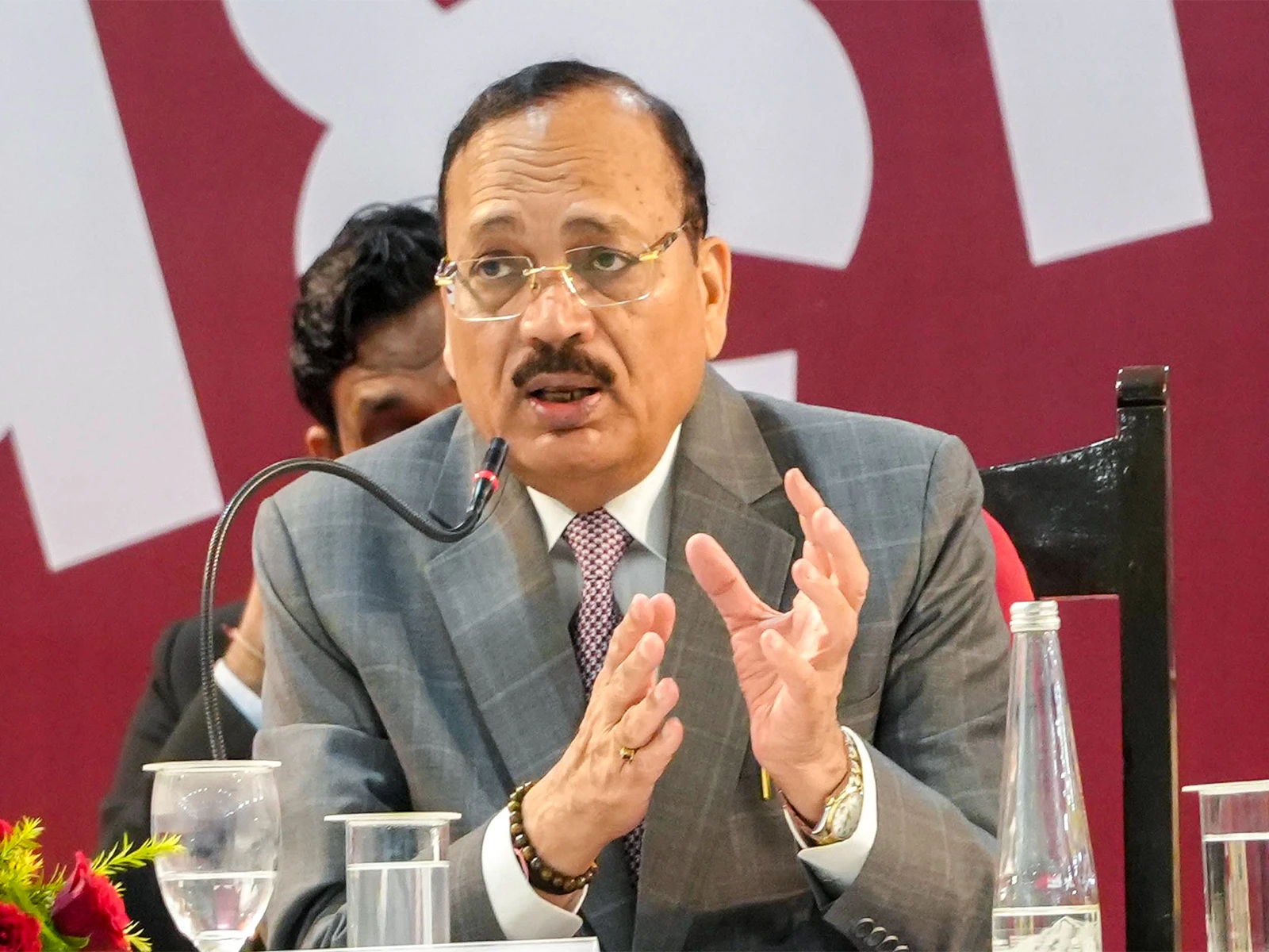 CJI सूर्यकांत पर विवादित पोस्ट: कांग्रेस ने मांगी माफी, अधिकारी हटा