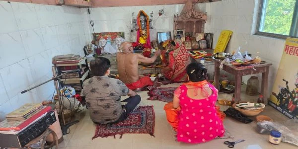 रुईधासा महाकाल मंदिर में शारदीय नवरात्र शुरू, मां शैलपुत्री की पूजा