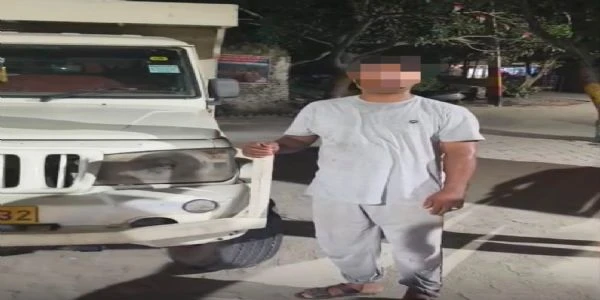 सारण में पुलिस ने आठ चोरी के मवेशियों के साथ एक पशु तस्कर को किया गिरफ्तार