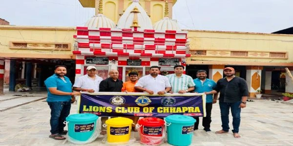 सारण के बाबा धर्मनाथ मंदिर में सावन की अंतिम सोमवारी पर लगा मुफ्त स्वास्थ्य शिविर