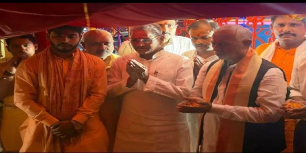 सीवान में 103 वर्ष पुराने ऐतिहासिक मौनिया बाबा मेले का भव्य शुभारंभ, उमड़ी श्रद्धालुओं की भारी भीड़