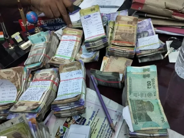 Cash Seizures in Giridih Ahead of By-elections: Administration on High Alert in Jharkhand District.